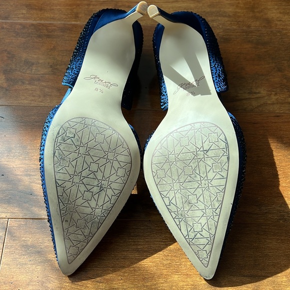 Jewel Badgley Mischka Stiletto, Women’s 8.5, Blue w/Rhinestones. - Picture 7 of 7